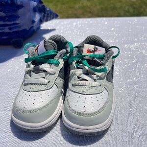 Nike Kids' Gray and White Sneakers